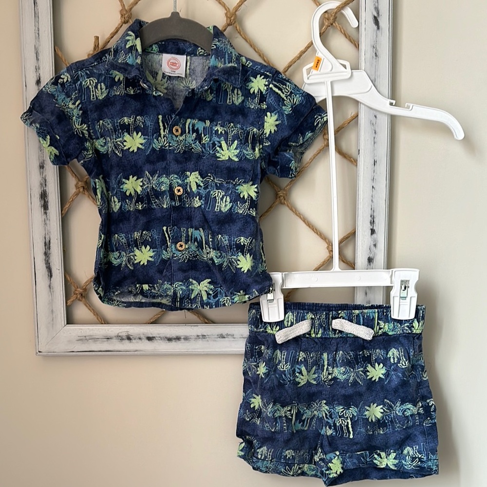 Baby boy matching set size 18 months Tropical Print Shirt and Shorts Set